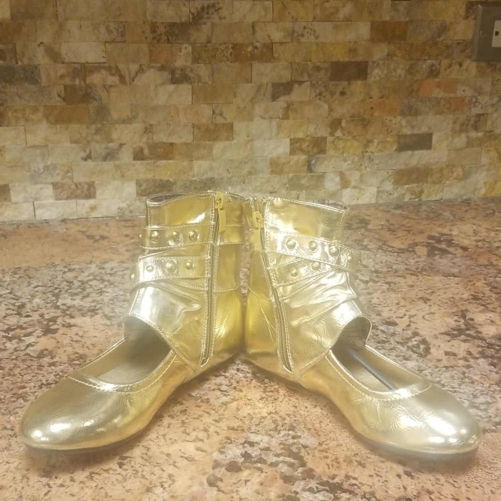 Gold Metallic Sandals - Picture 5 of 8
